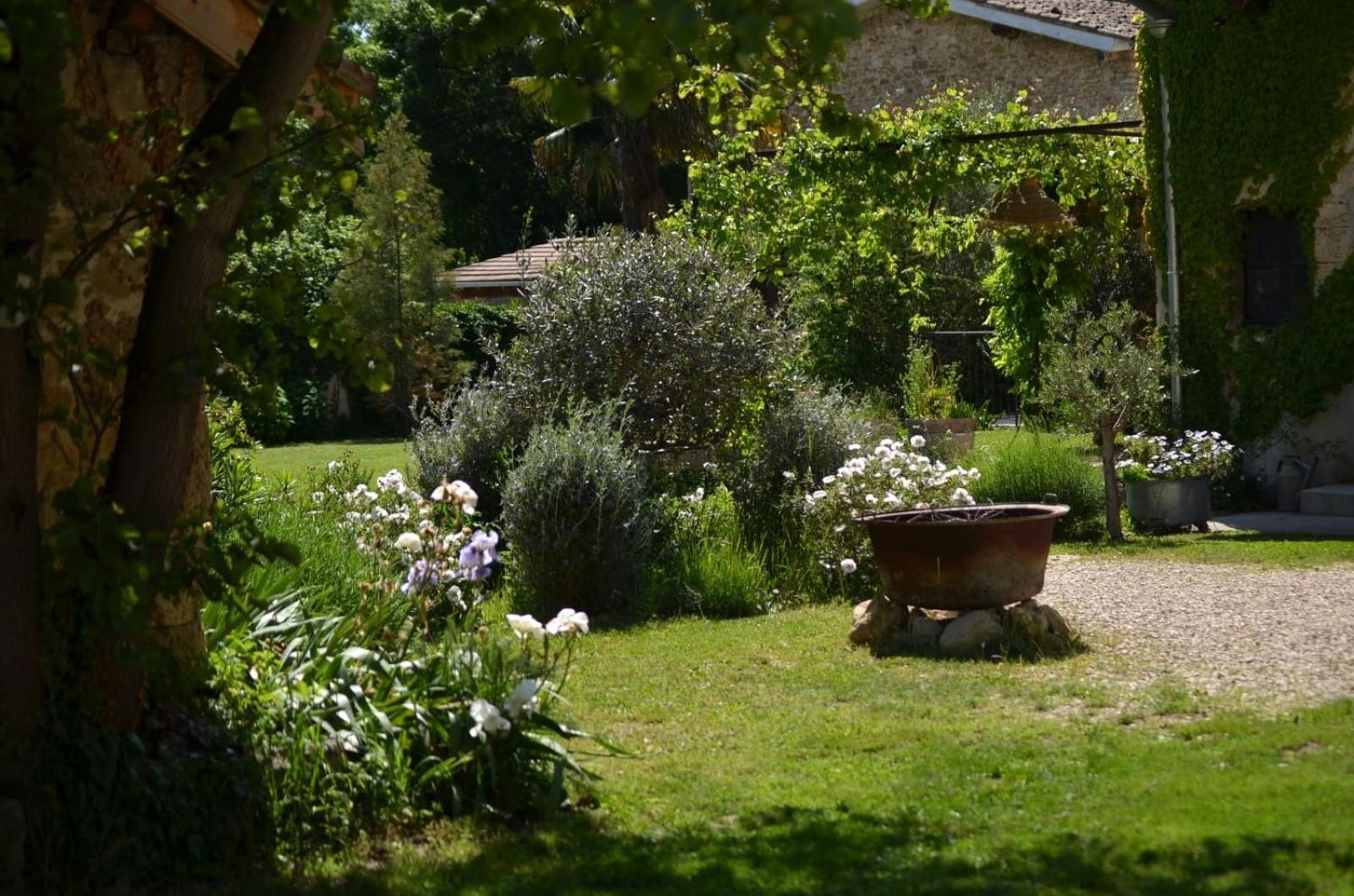 Bed and Breakfast Ferme St Pierre Gite Autonome 2-4 Personnes Chabeuil Exteriér fotografie